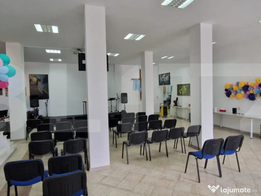 Spatiu comercial de vanzare, 181 mp, in partea de jos a oras 