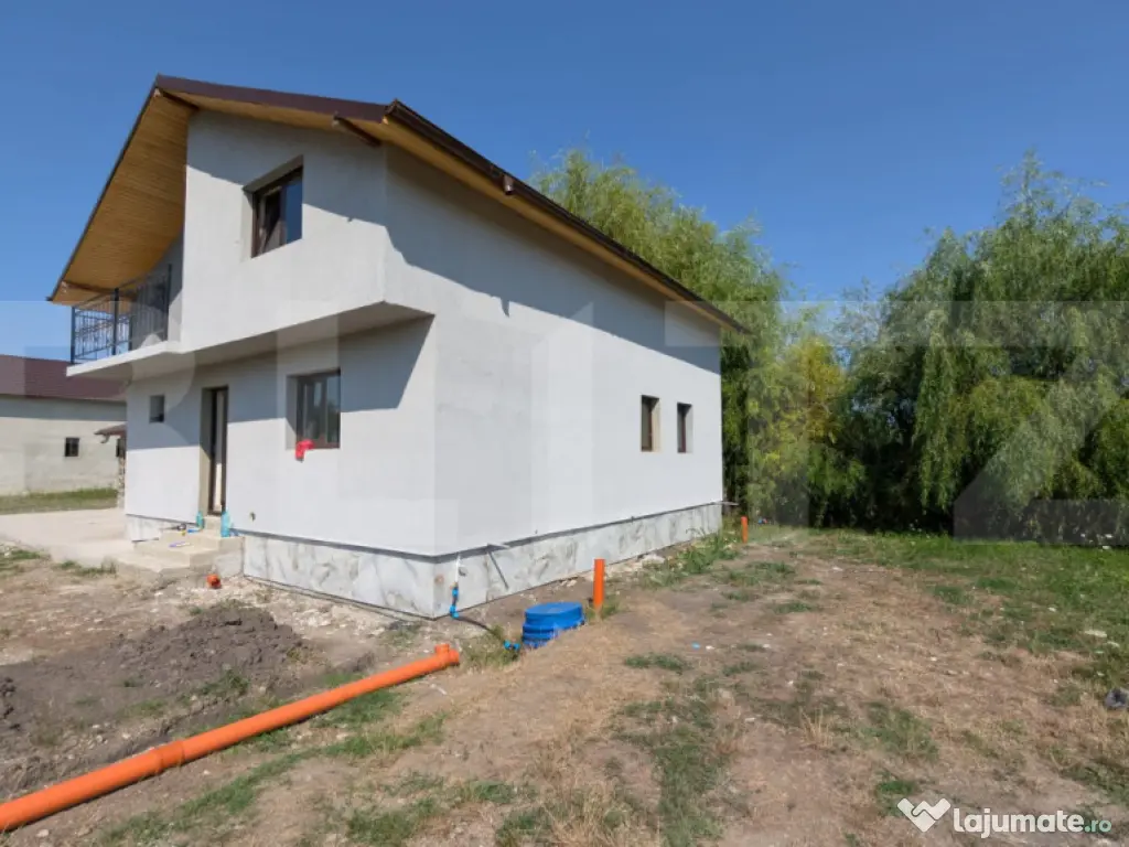 Casă individuală modernă, construcție 2021 – spațioas