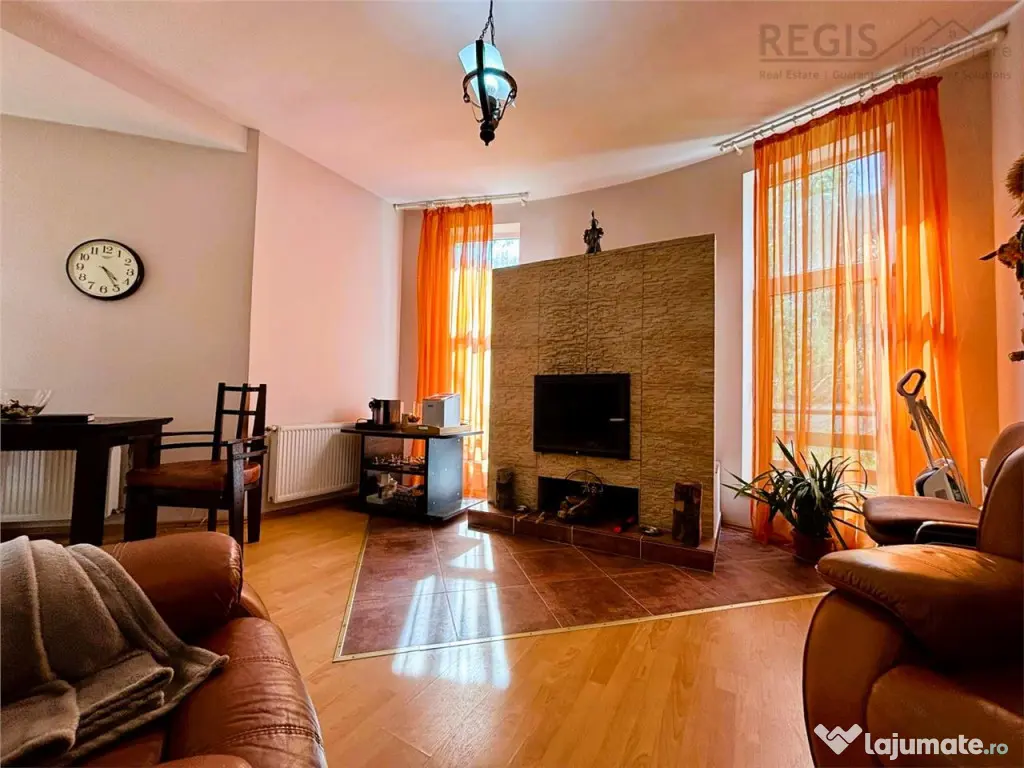 Vila Impunatoare cu Piscina pentru Familie sau Investitie Tu