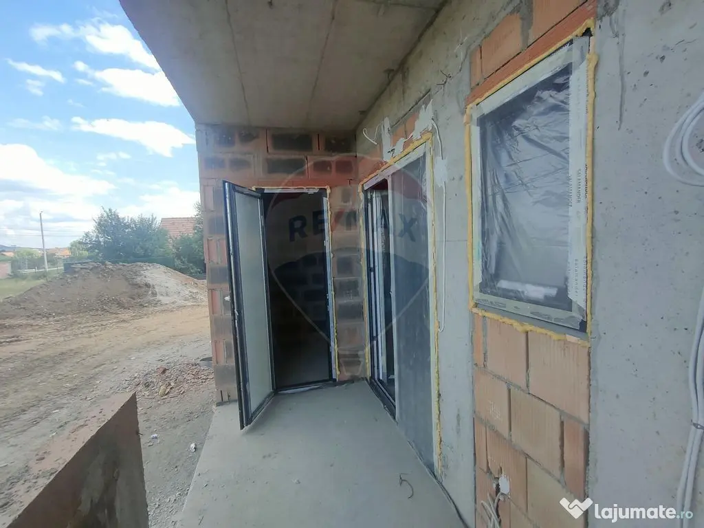 Apartament de vanzare cu gradina 