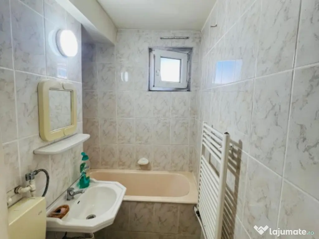 Apartament 3 camere, zona Decebal 