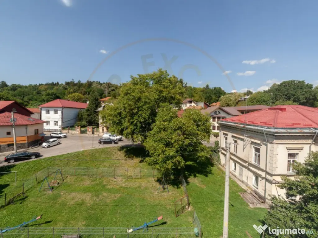 Apartament ultracentral 3 camere -munte- Câmpulung Muscel!