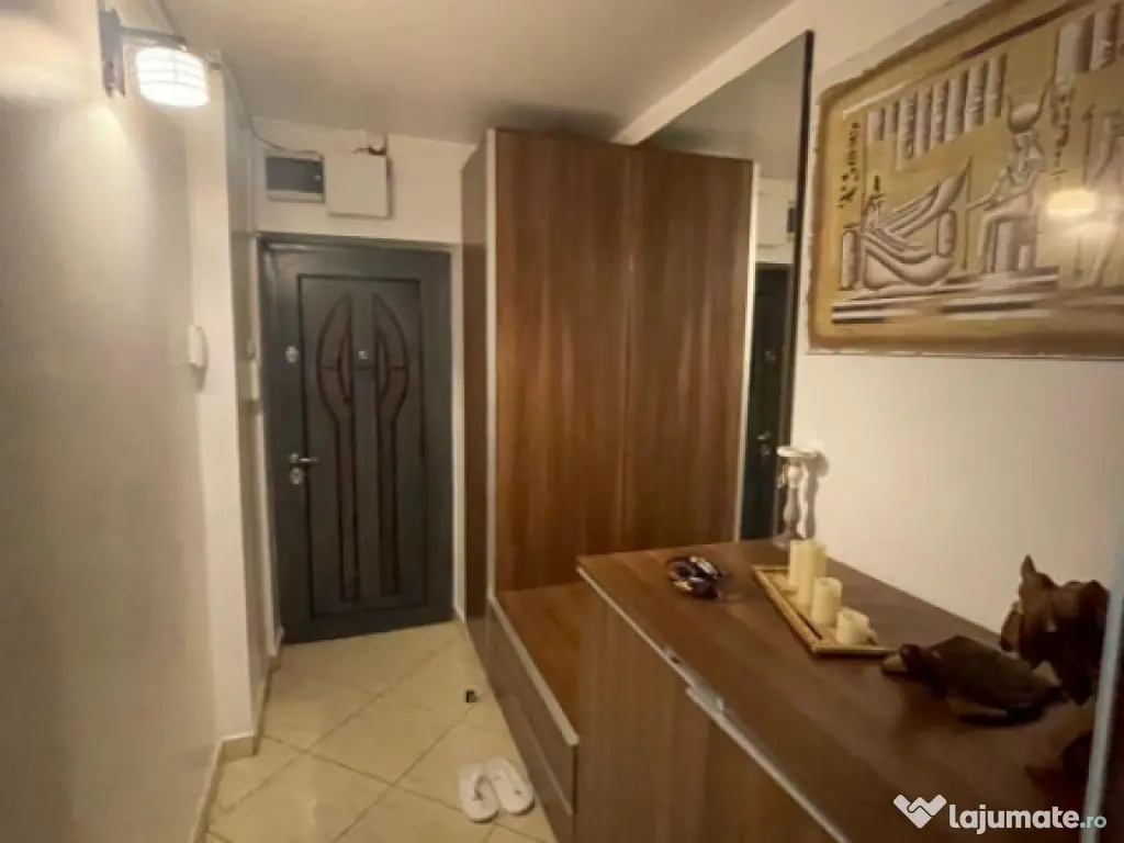 Apartament cu vedere frontala catre mare - zona Faleza Nord, 