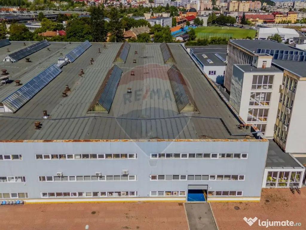 Hala 1870 mp, Parcare, Pod rulant 18 T 