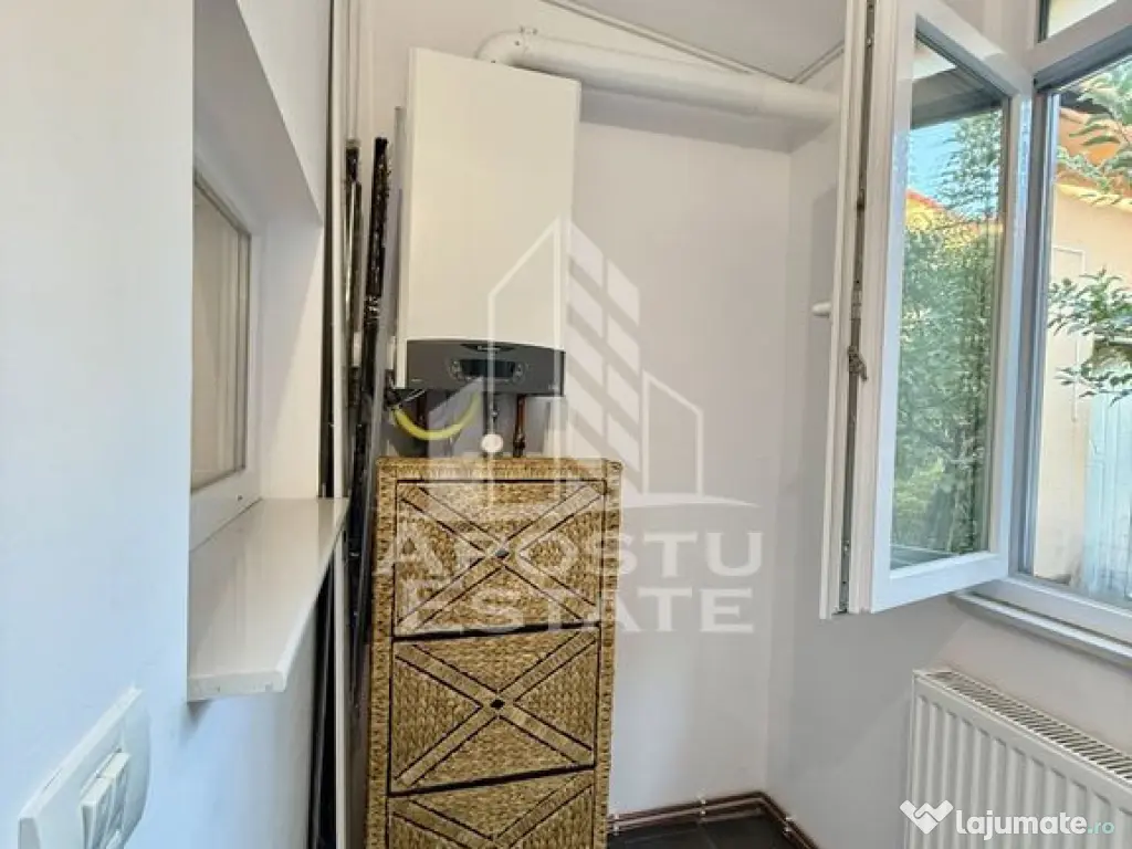 Apartament modern cu o camera, curte, centrala, zona Lune... 