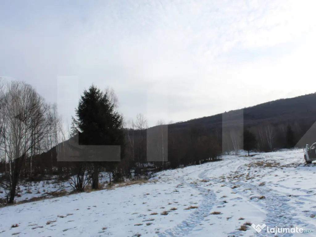 Teren extravilan in inima naturii