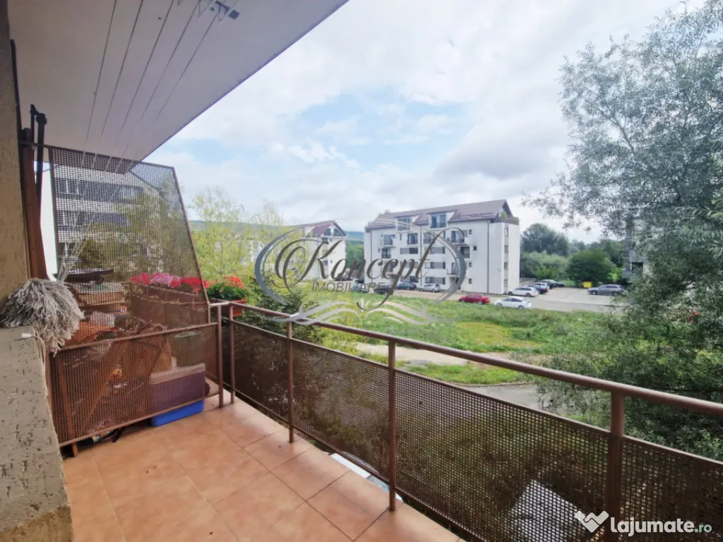 Locuinta la cheie, renovata, cu balcon si parcare, strada Ti 