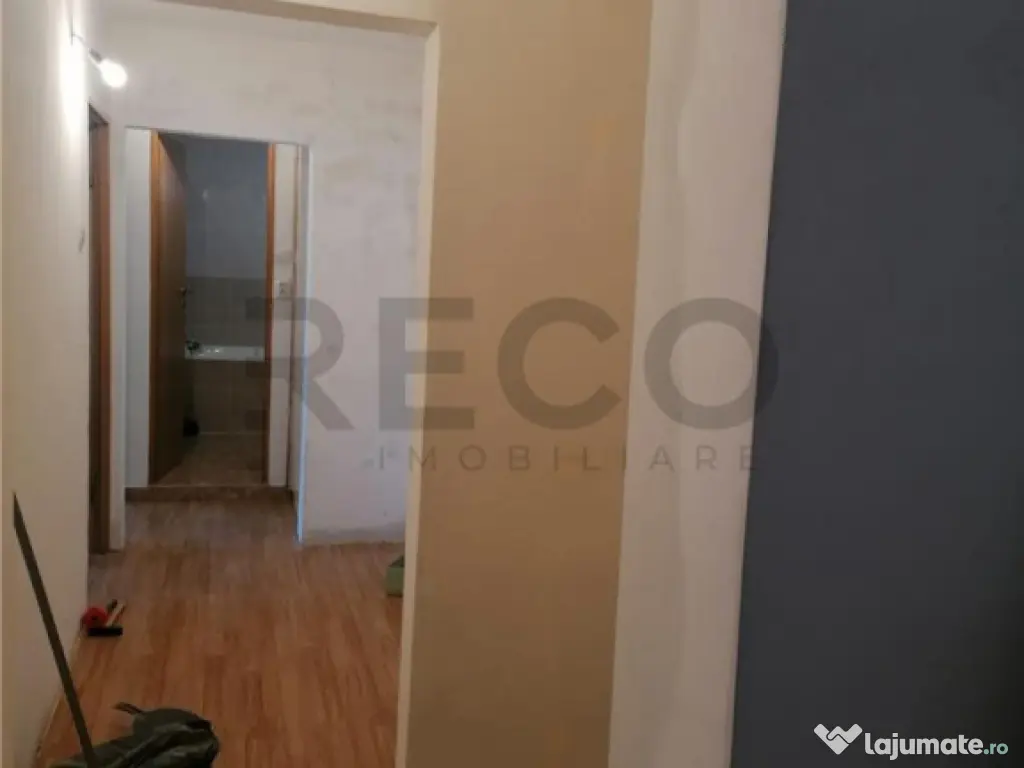 Reco Apartament 3 camere decomandat zona Dragos Voda 