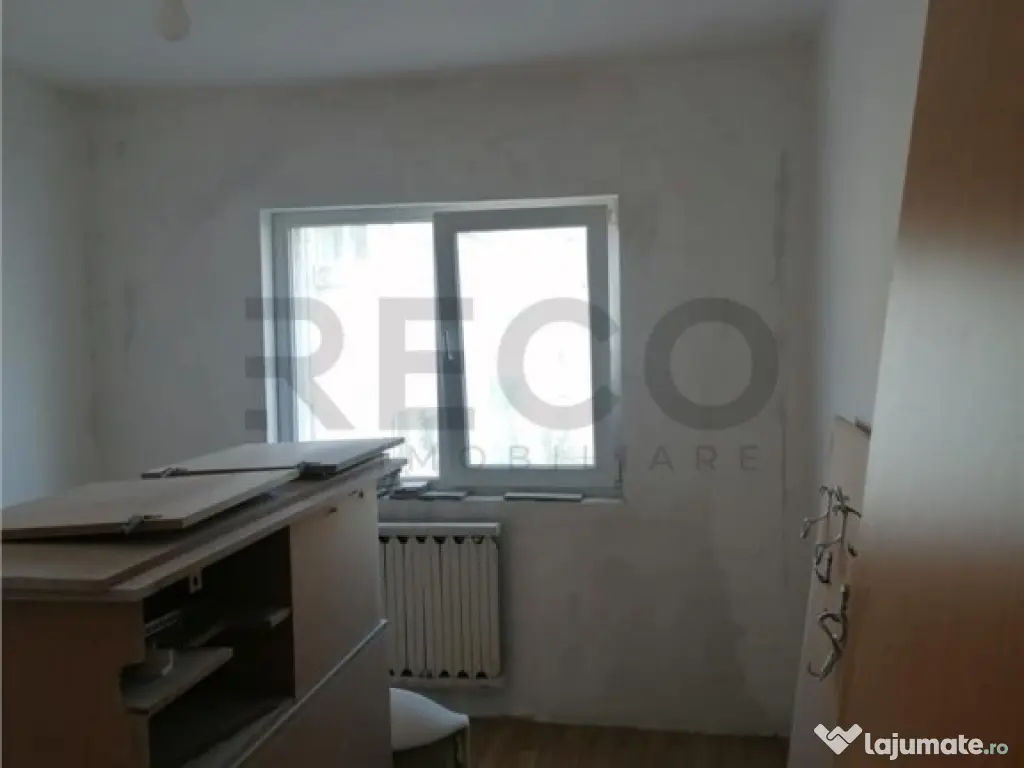 Reco Apartament 3 camere decomandat zona Dragos Voda 