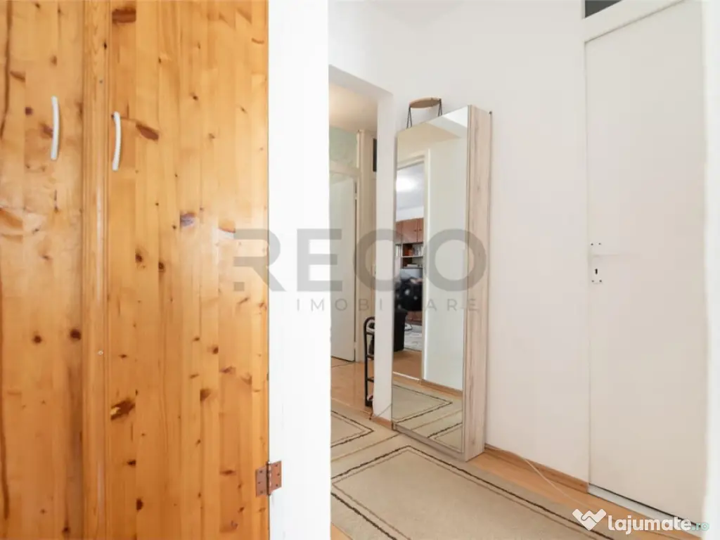 RECO . Apartament cu 3 camere . Dragos Voda 