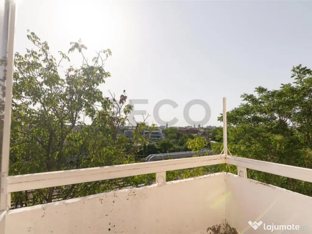 RECO . Apartament cu 3 camere . Dragos Voda 