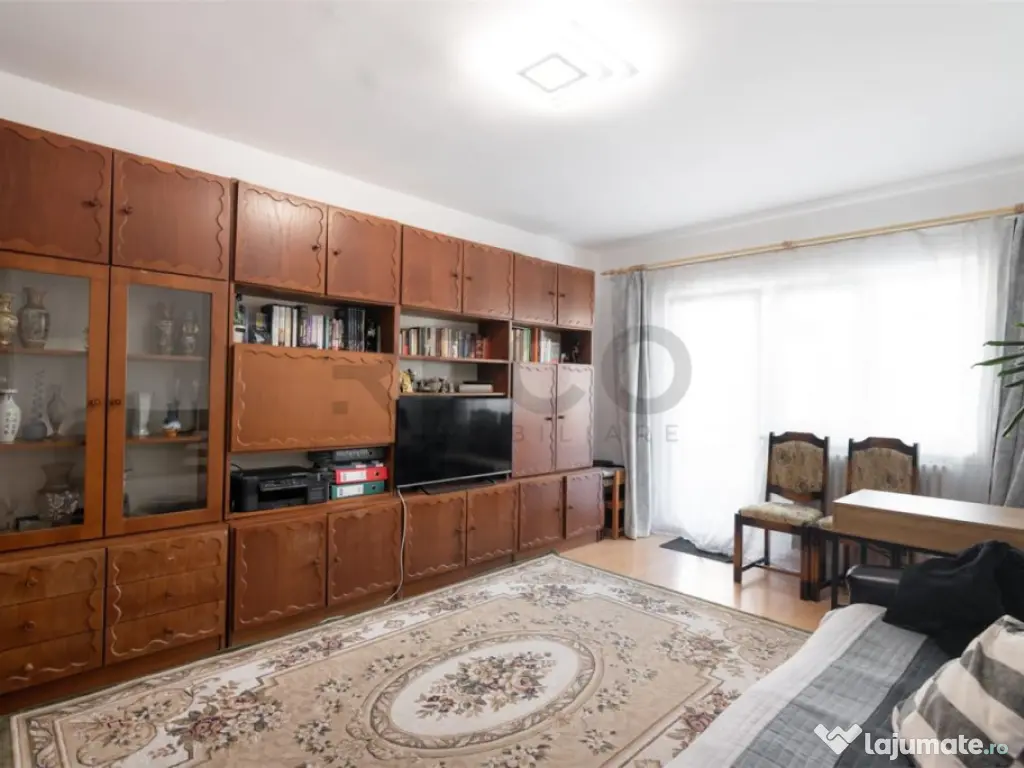 RECO . Apartament cu 3 camere . Dragos Voda 