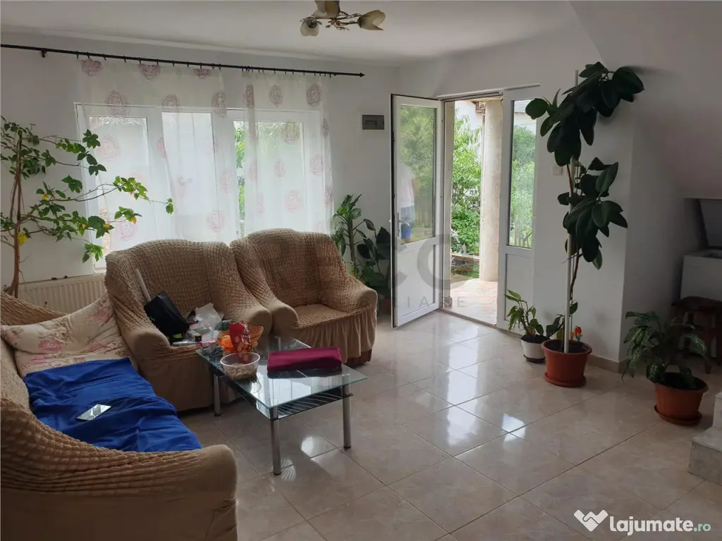 RECO Casa de cu etaj, Zona Dealuri, Oradea 