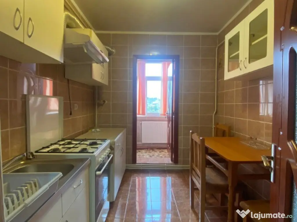 Apartament 2 camere decomandat Dacia 