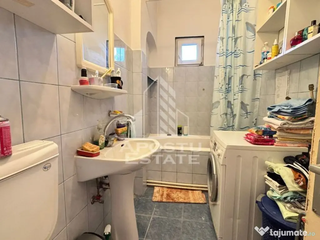 Apartament cu 2 camere la curte comuna in 