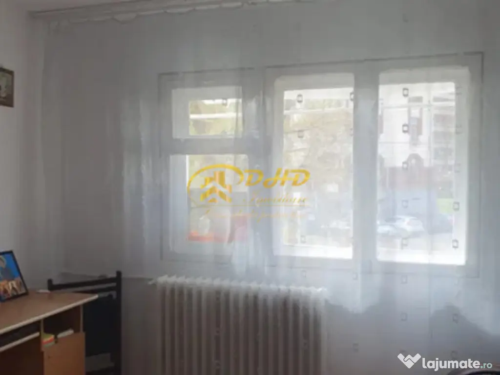 Camera de camin, 1000 de lei, Nicolina, langa Mathaus