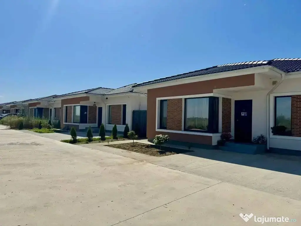 Cartier LUX de case individuale cu cămară si 2 parcari 