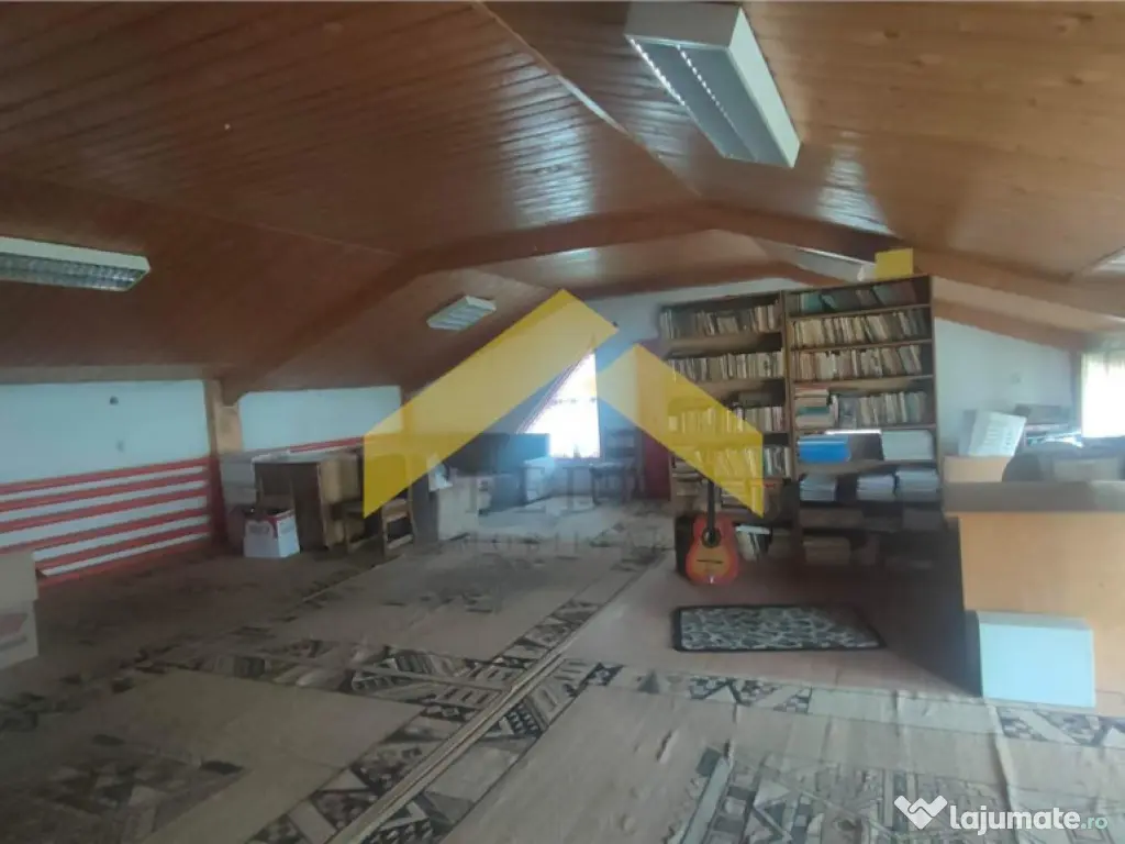 Teren 1,8 ha plus cladiri de in localitatea Sebis, Arad