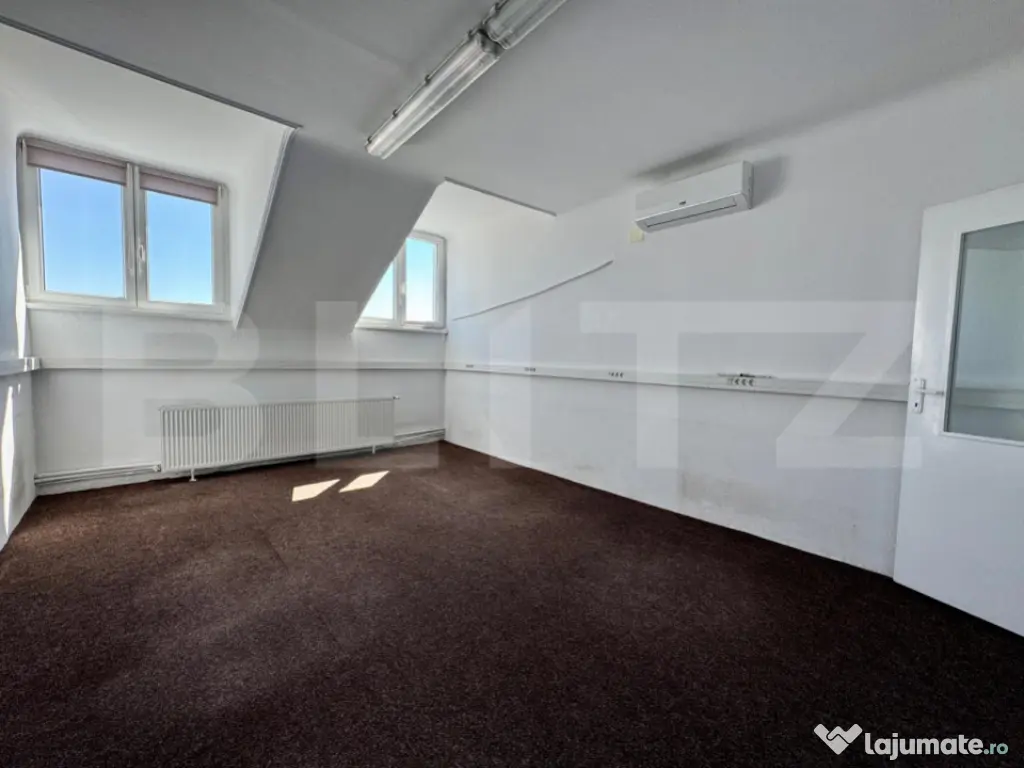 Spațiu de birouri, 120 mp, 5 încăperi – mansardă în c