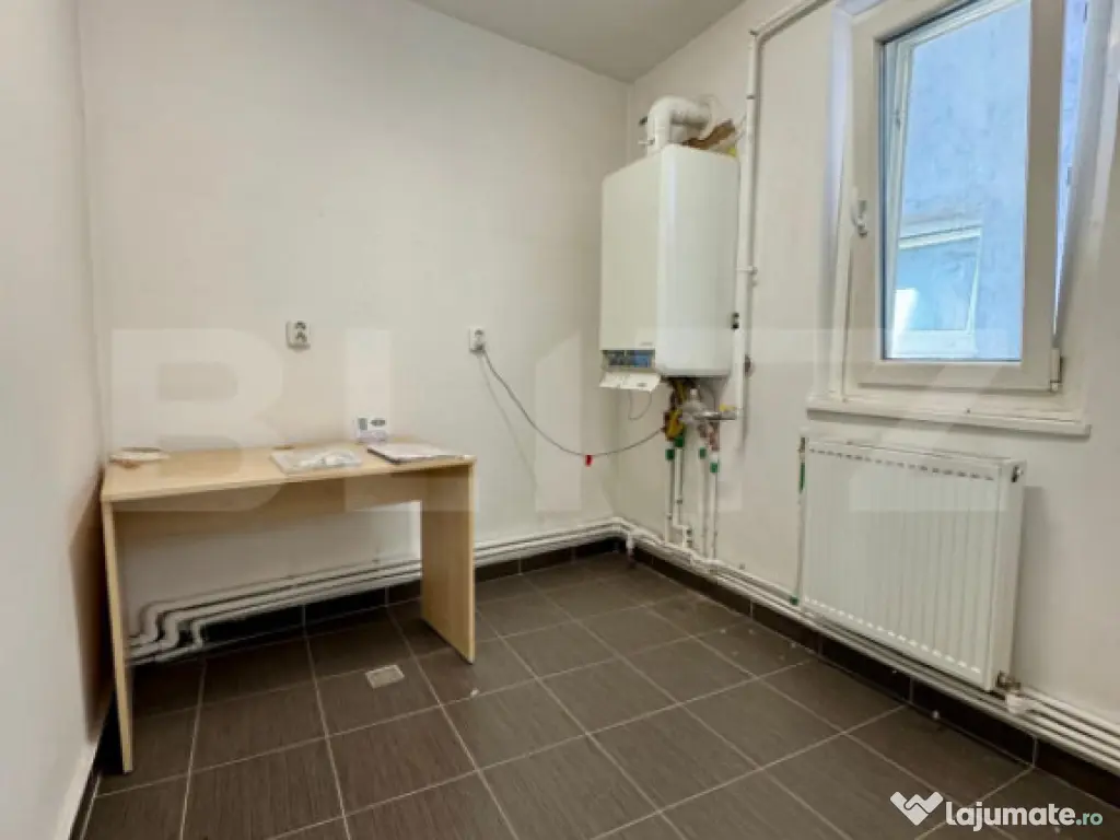 Spațiu de birouri, 120 mp, 5 încăperi – mansardă în c