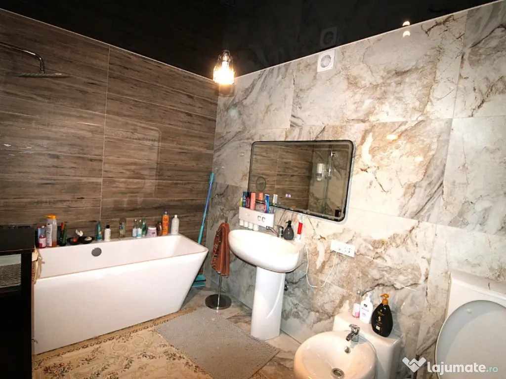 Casa pe strada Lozoveni 