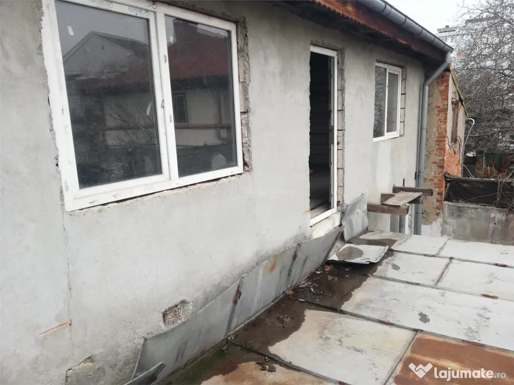 Teren pentru casa si case de -zona Ion Mihalache