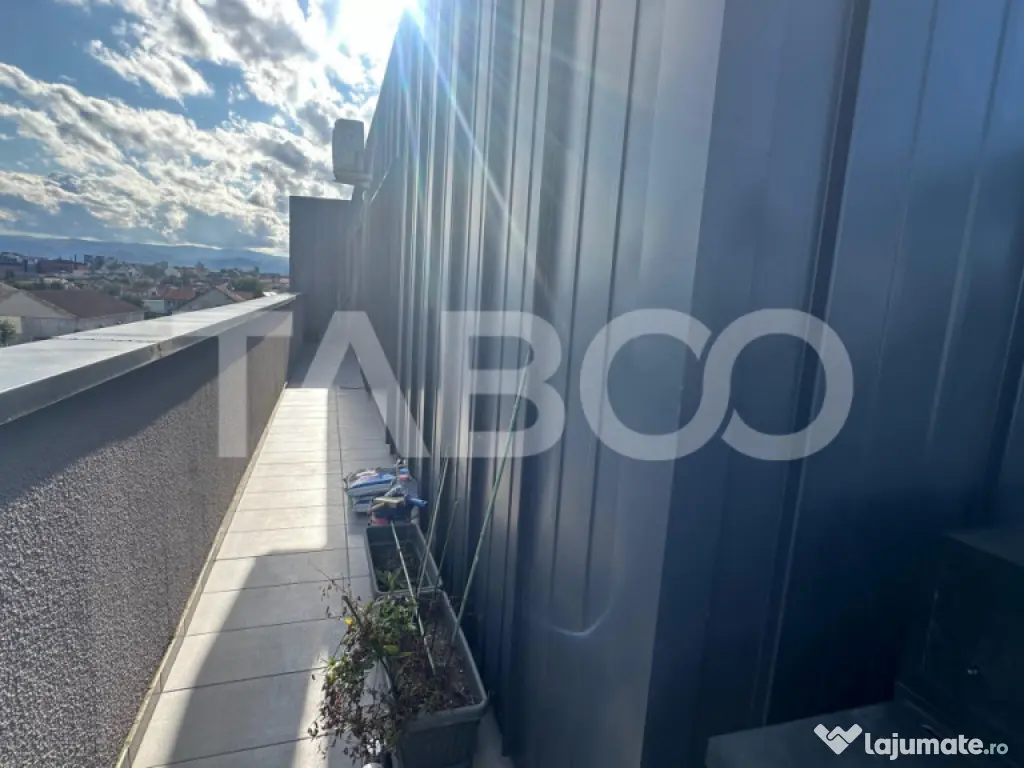 Penthouse 3 camere de lux 2 bai loc de parcare zona Lupeni S 