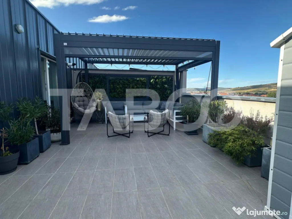 Penthouse 3 camere de lux 2 bai loc de parcare zona Lupeni S 