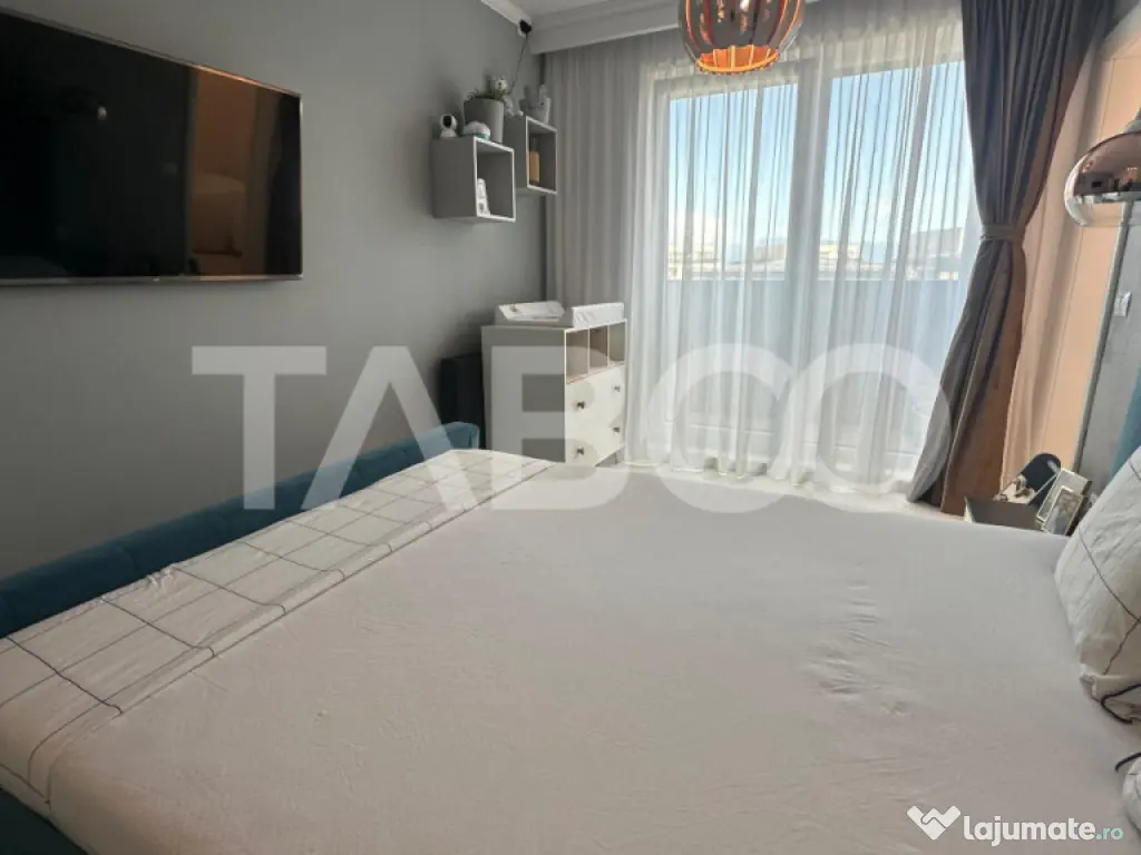 Penthouse 3 camere de lux 2 bai loc de parcare zona Lupeni S 
