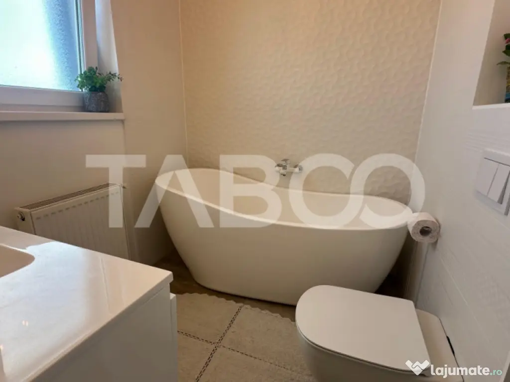 Penthouse 3 camere de lux 2 bai loc de parcare zona Lupeni S 