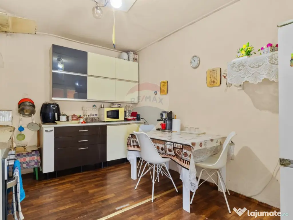 Casă de vânzare cu 5 camere- Nădab, oraș Chișineu-Cr... 