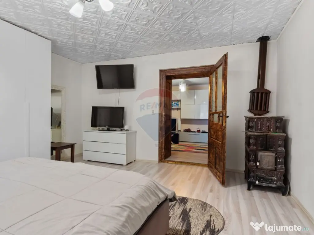 Casă de vânzare cu 5 camere- Nădab, oraș Chișineu-Cr... 