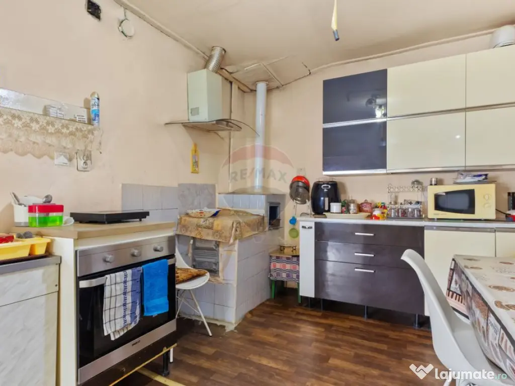 Casă de vânzare cu 5 camere- Nădab, oraș Chișineu-Cr... 