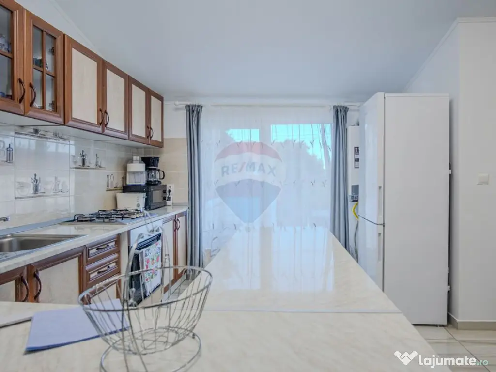 CASA RENOVATA MODERN de vanzare | 4 camere| TOHANU NOU | ... 