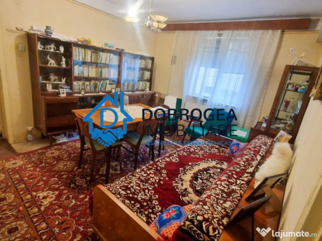 PIATA VECHE- 3 CAMERE, PARTER ,CENTRALA GAZ