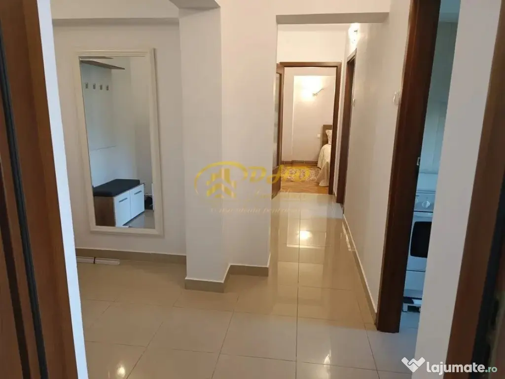 Apartament 3 camere - Bld. Independenței