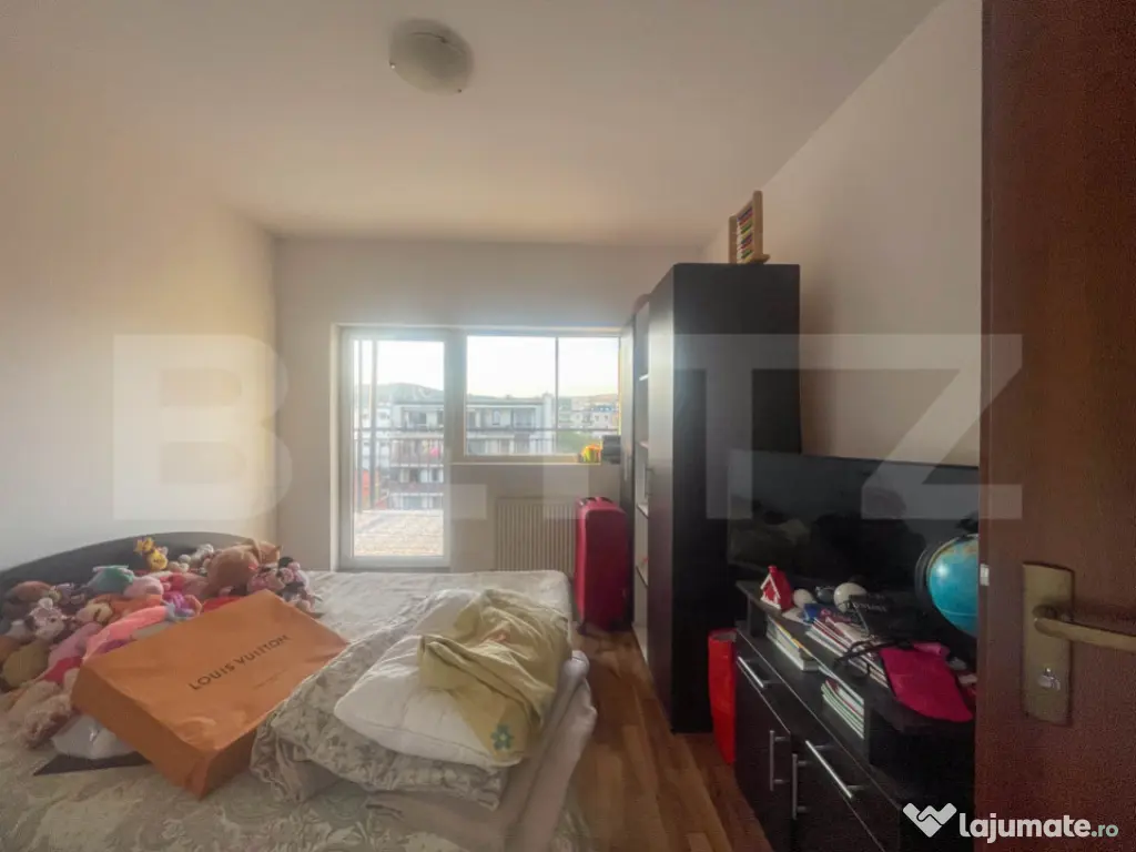 Apartament modern, 2 camere, 56 mp + terasă 20 mp – Măr? 