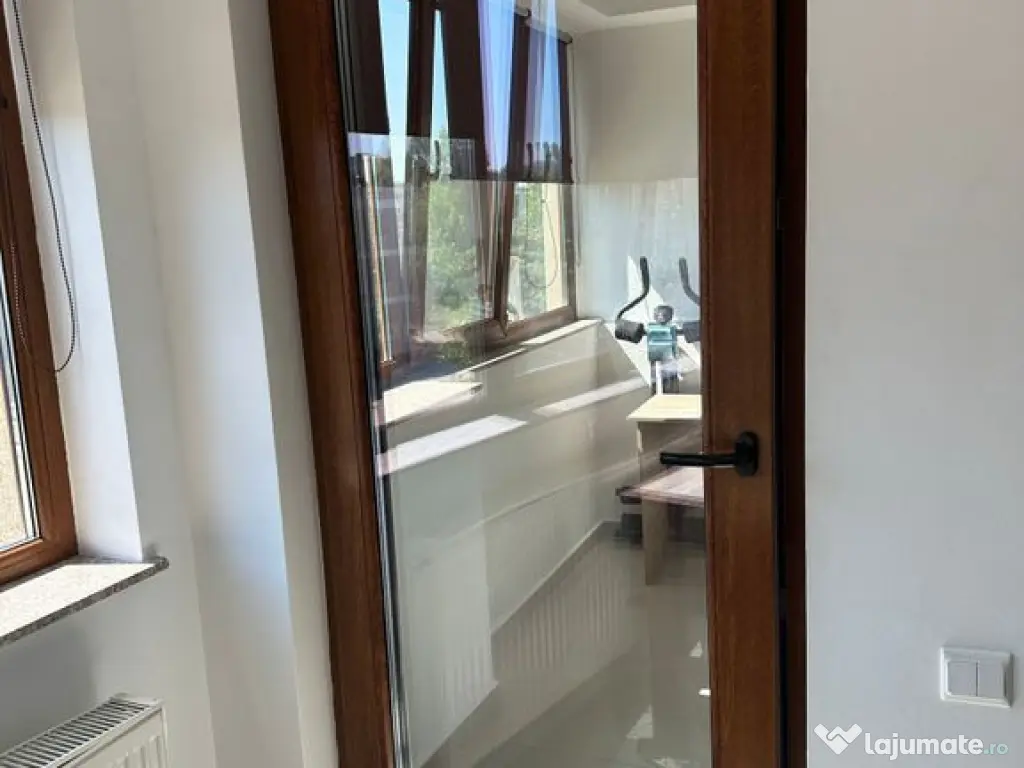 APARTAMENT 3 CAMERE-ZONA TOMIS NORD 