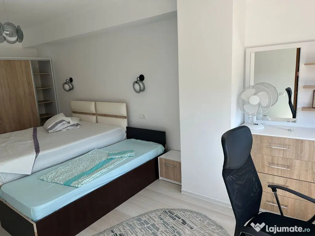 APARTAMENT 3 CAMERE-ZONA TOMIS NORD 