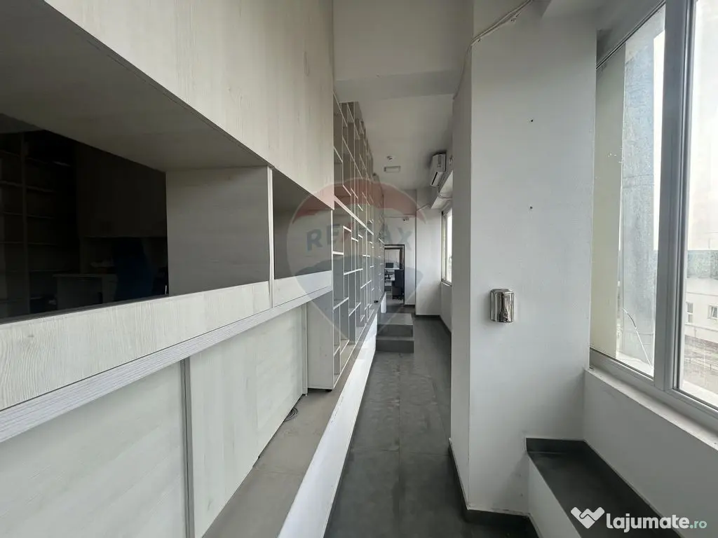 Spațiu de birouri / industrial de vânzare 