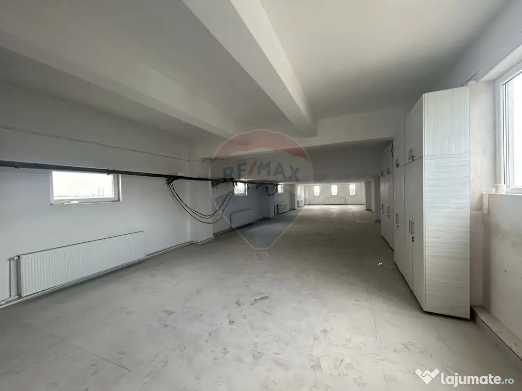 Spațiu de birouri / industrial de vânzare 