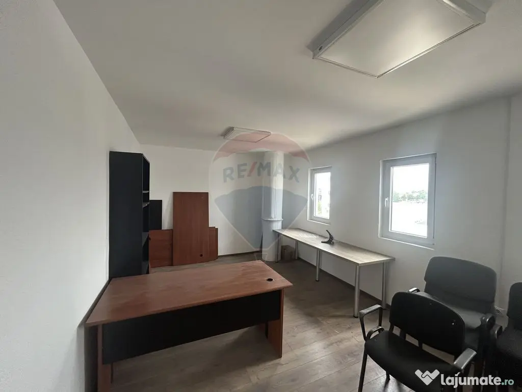 Spațiu de birouri / industrial de vânzare 