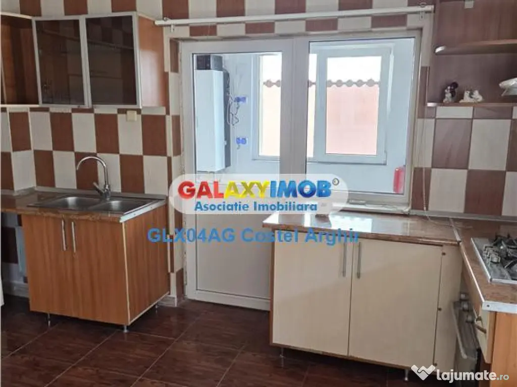 Inchiriem casa 550 mp, 10 cam pretabila after school sau azi 