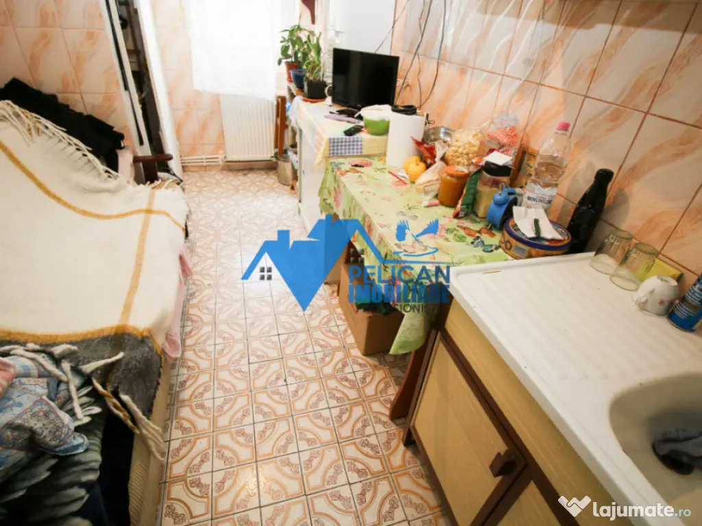 Str. Babadag, 2 camere, decomandat, centrala proprie 