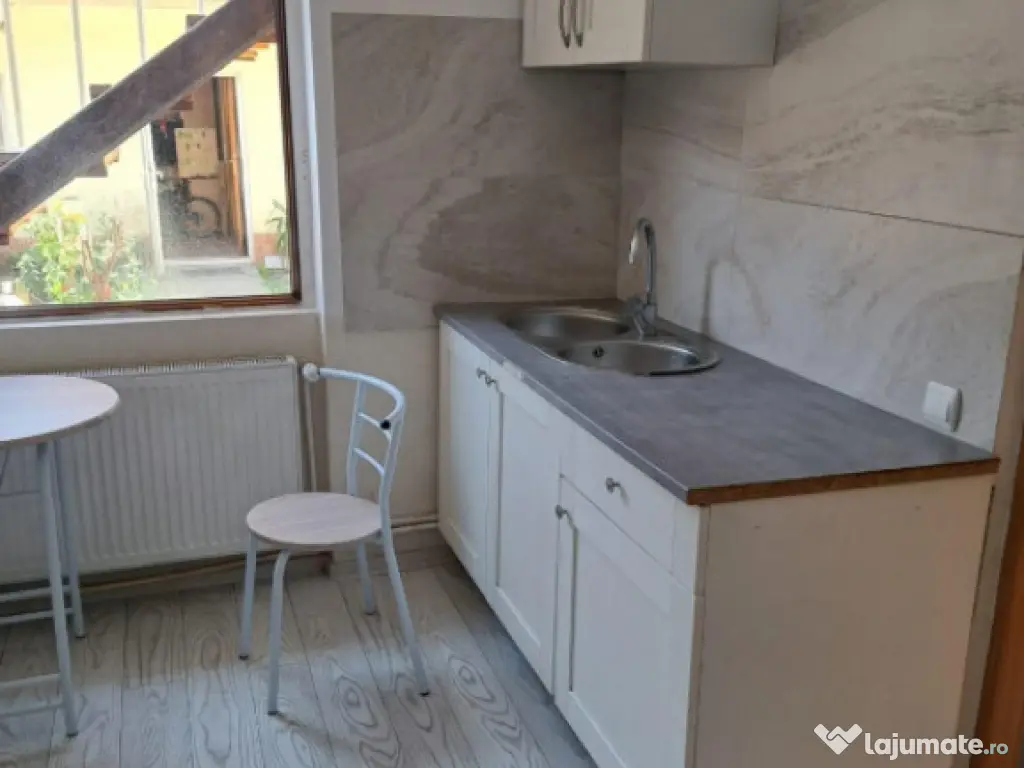 Apartament cu o camera la casa central in codlea 