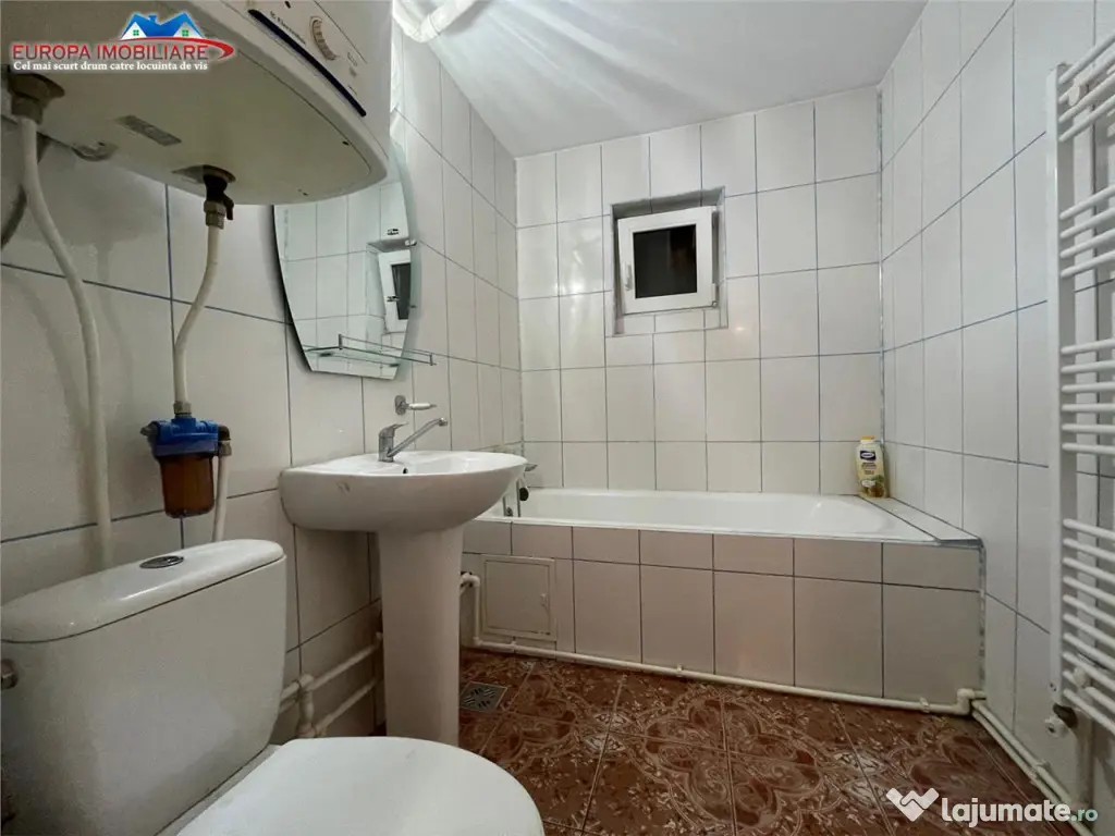 Apartament 3 camere de zona E3 -Tulcea