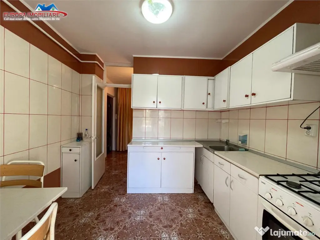 Apartament 3 camere de zona E3 -Tulcea