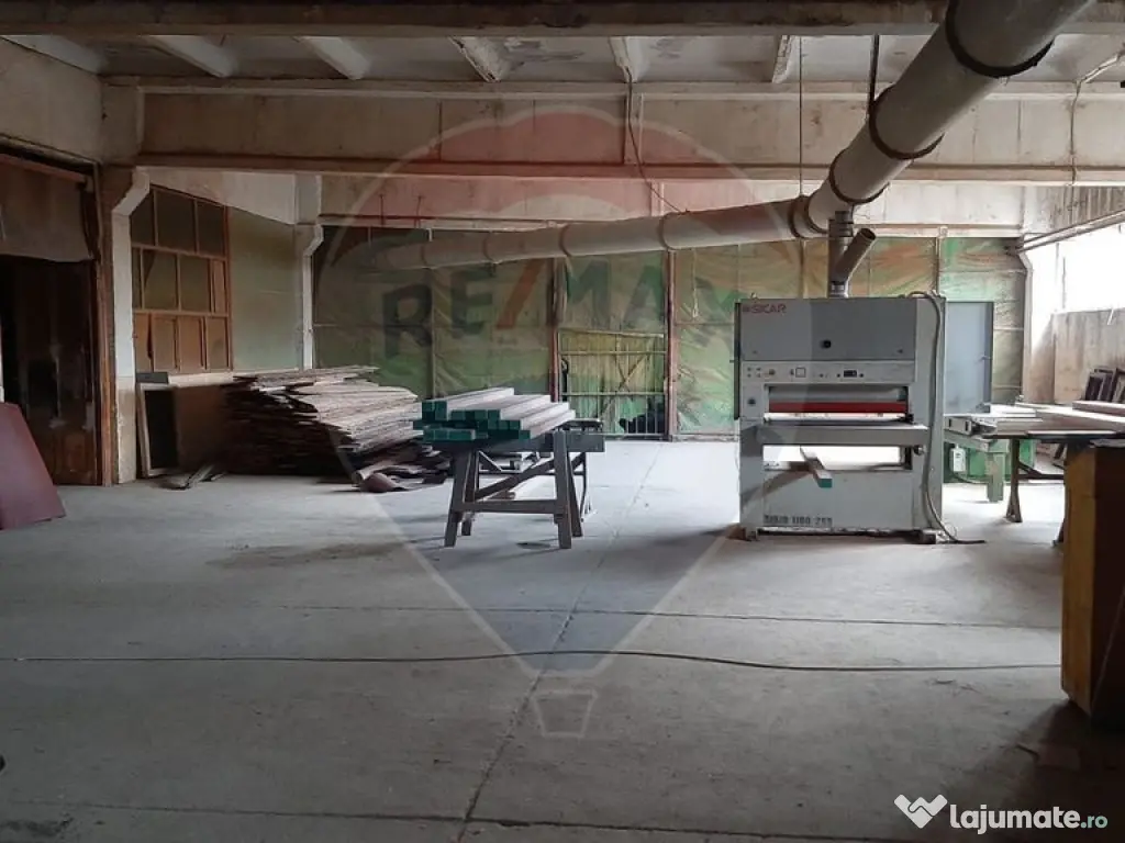 Spațiu industrial hale cu teren in zona Mihai Bravu Ploi... 