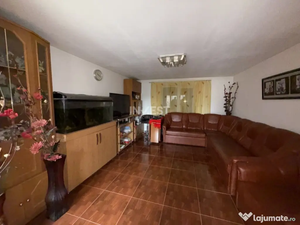 CASA 4 CAMERE, 2 BAI , BECI , MAGAZIE , 500 MP TEREN , LUNCA