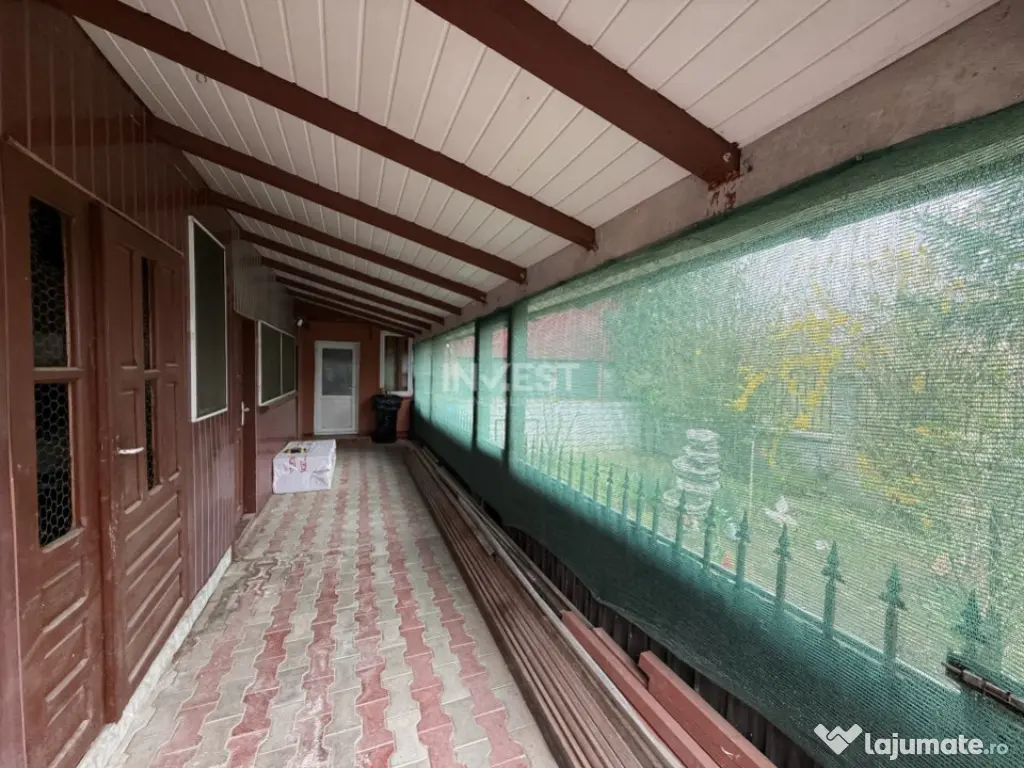 CASA 4 CAMERE, 2 BAI , BECI , MAGAZIE , 500 MP TEREN , LUNCA